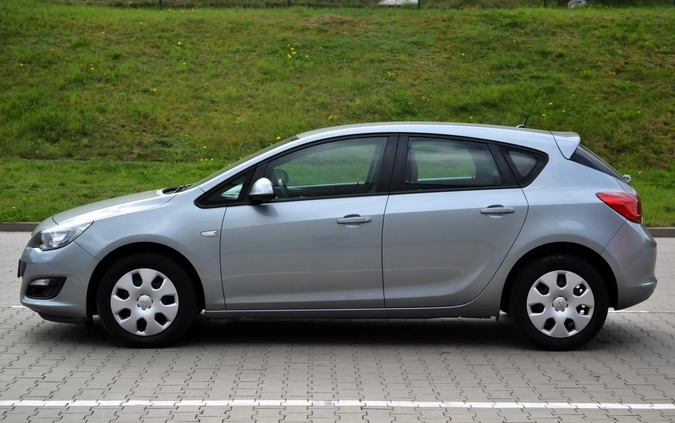 Opel Astra cena 29999 przebieg: 116000, rok produkcji 2014 z Gdańsk małe 781